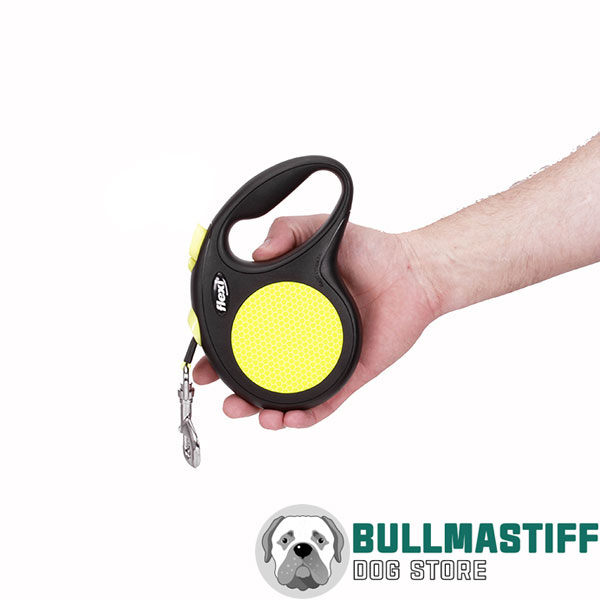 Everyday Use Neon Design Retractable Leash for Total Comfort