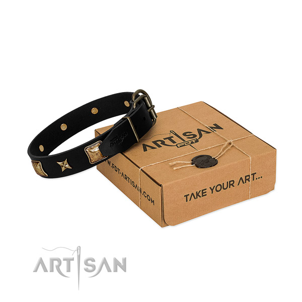 Rust resistant traditional buckle on full grain leather dog collar for comfy wearing