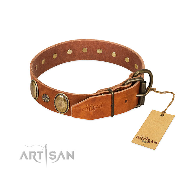 Easy wearing high quality genuine leather dog collar