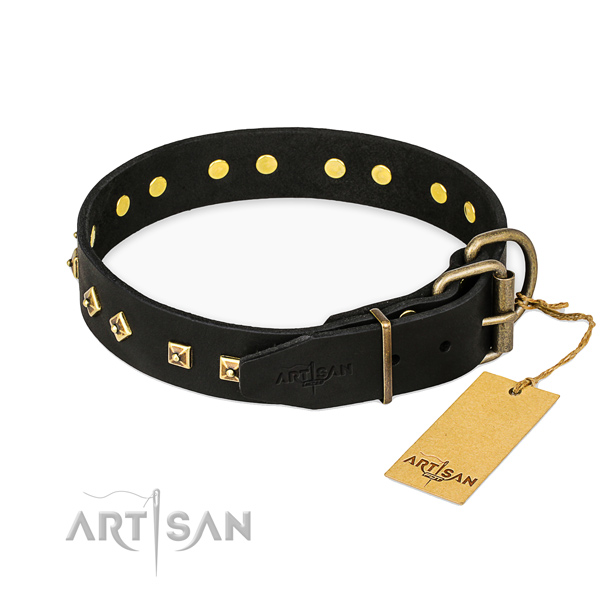 Rust-proof hardware on genuine leather collar for fancy walking your doggie